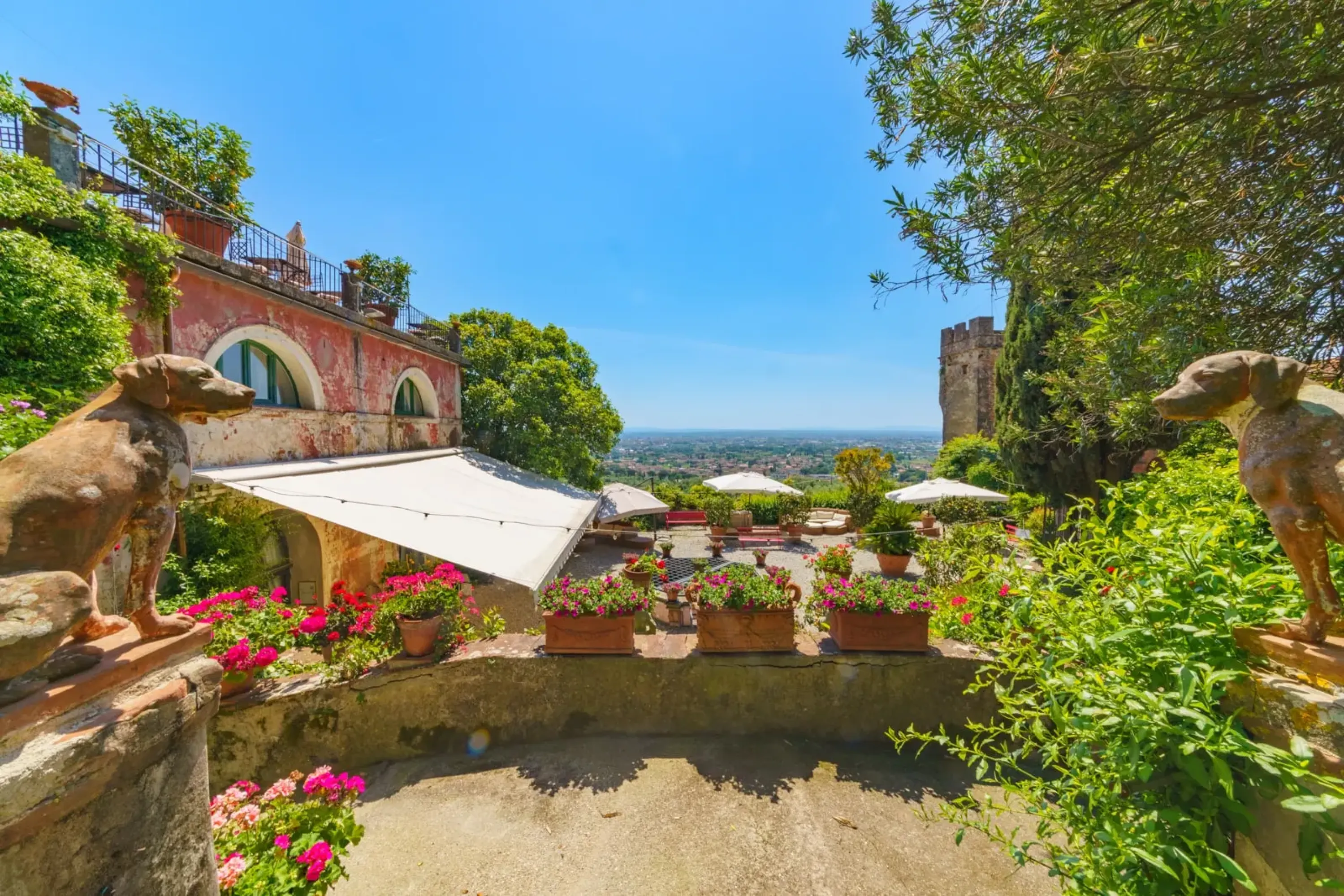 Villa for holidays and events in Tuscany